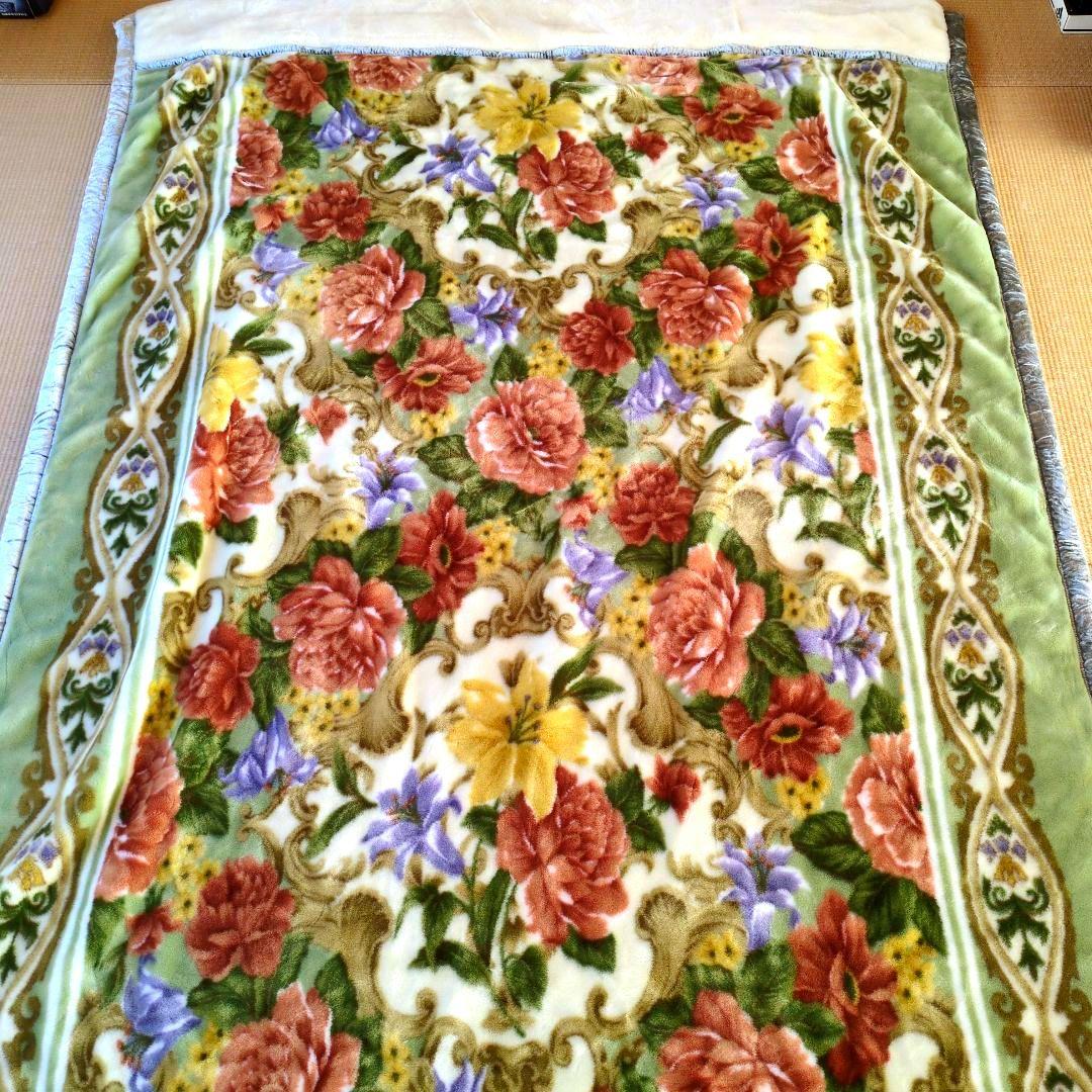 【専用です】毛布2枚　まとめ売り　西川の毛布 花柄 ２枚合わせ毛布
