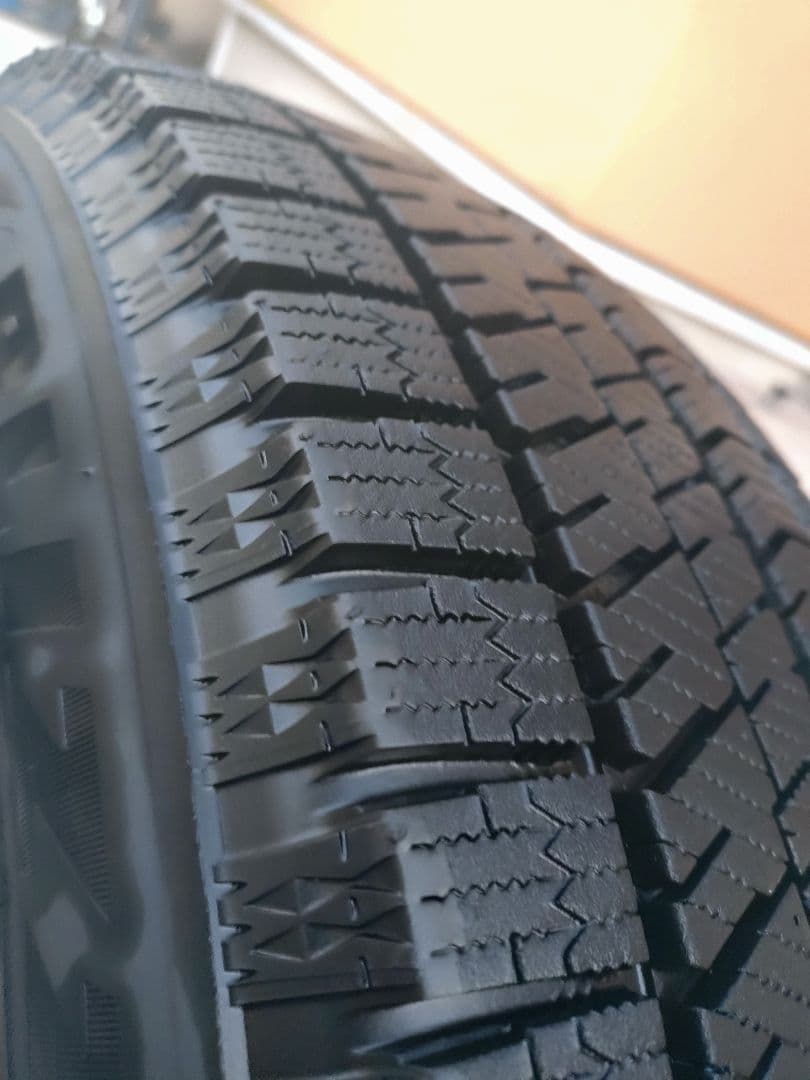 ブリヂストン　ブリザック　VRX2 205/65R16 タイヤ・ホイールセット