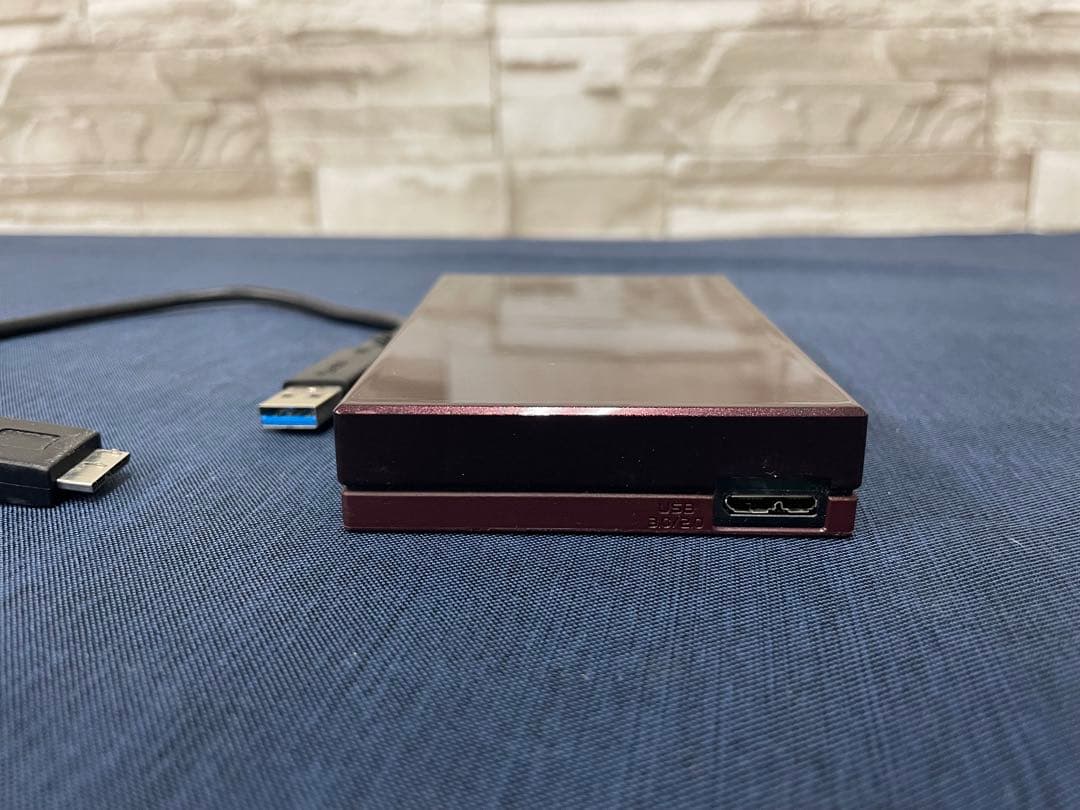IODATA HDPC-UT2DBBR ボルドー　ポータブルハードディスク2TB