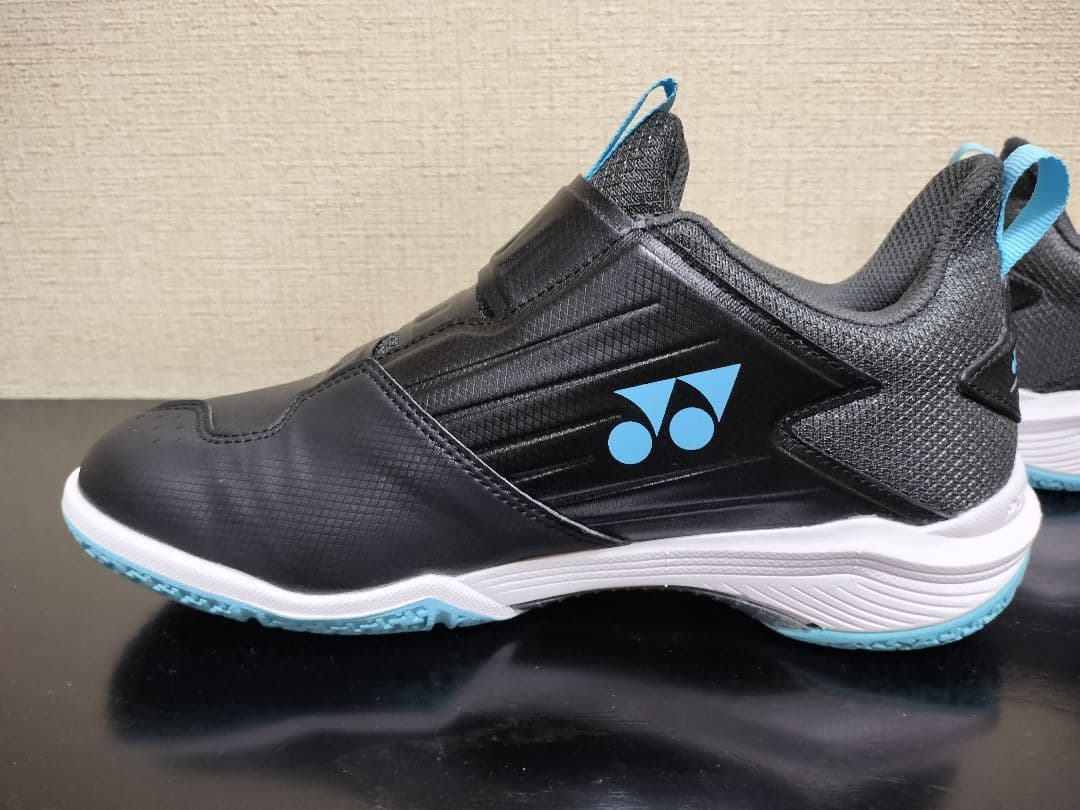 ヨネックス バドミントンシューズ　24cm　88ダイヤル