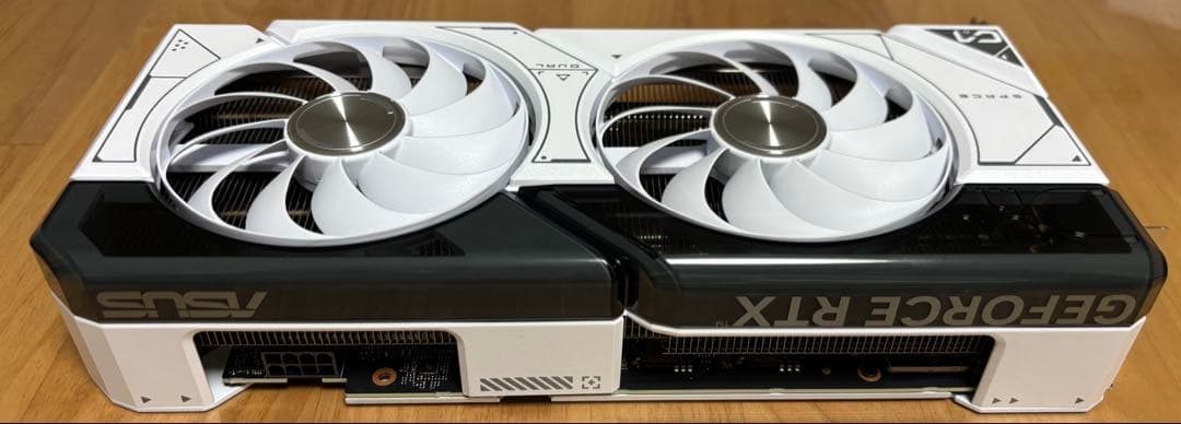 ASUS GEFORCE RTX 4070 12GB (3/16まで出品)