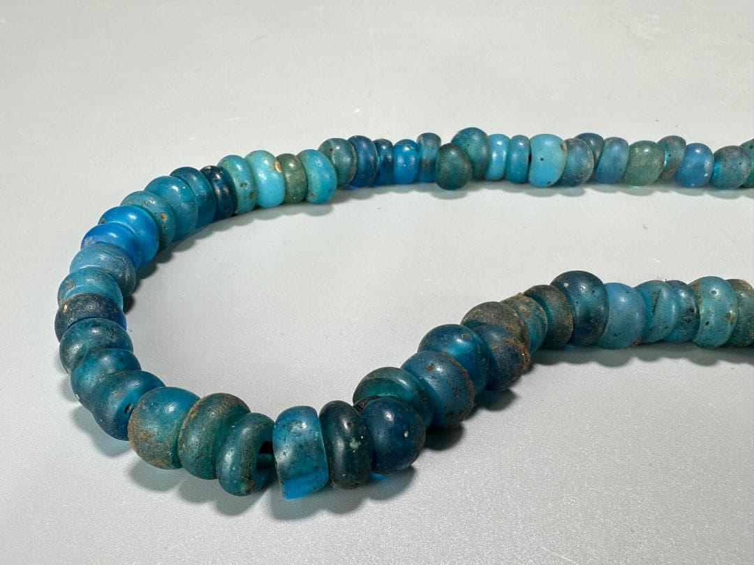 アイヌ美術　タマサイ　首飾り 念珠 アイヌ 時代品 とんぼ玉 ガラス玉