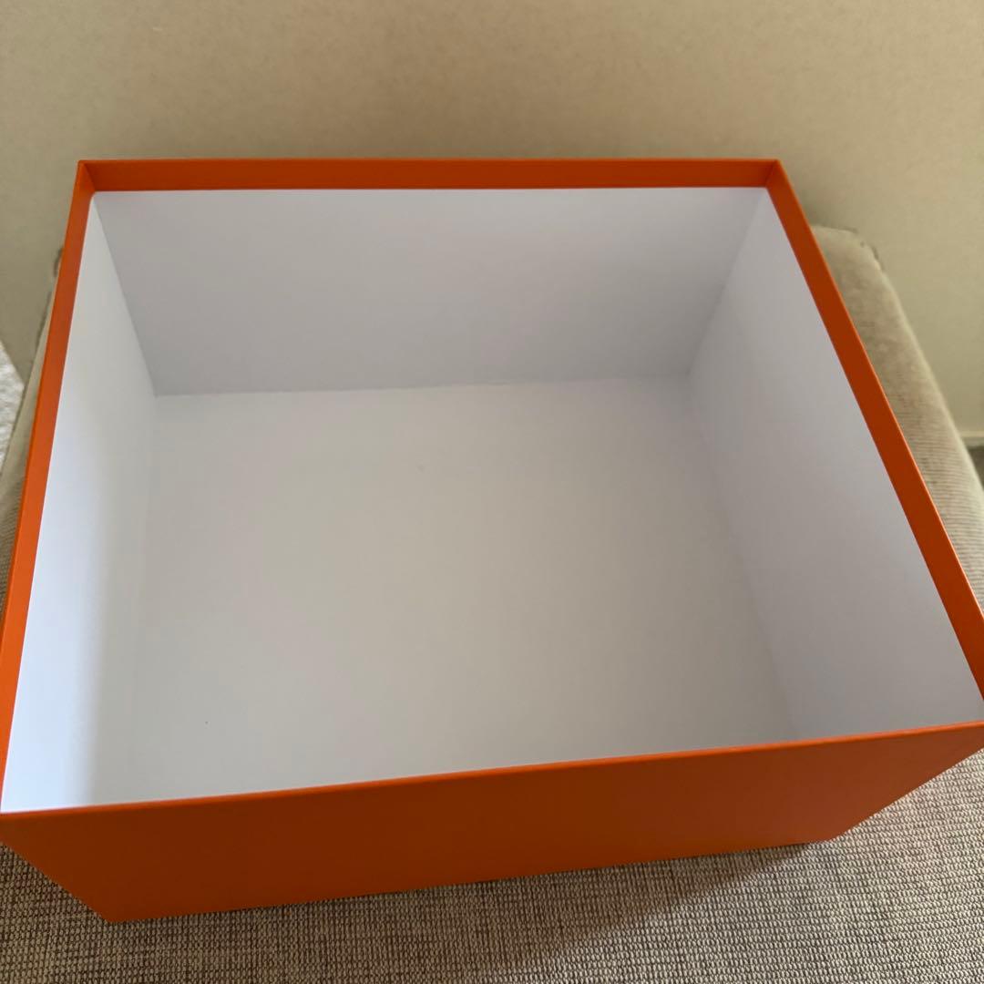 HERMES ギフトボックス とピコタン保存袋