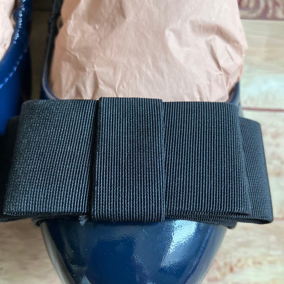 【美品】miu miu パテントレザーバレエシューズ ネイビー リボン付き 箱