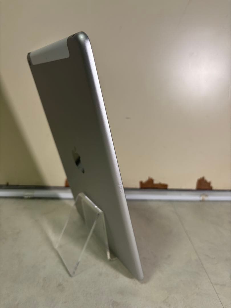 iPad 第9世代 64GB WiFi+cellular版