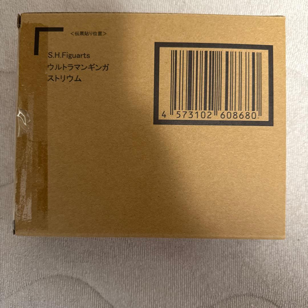 S.H.Figuartsウルトラマンギンガストリウム