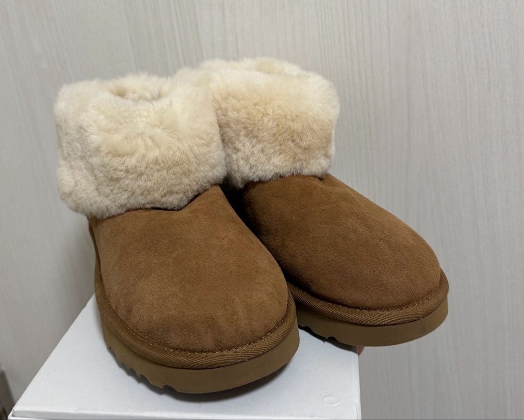美品　アグ　UGG ブーツ　23cm レディース