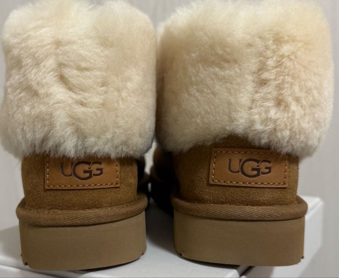 美品　アグ　UGG ブーツ　23cm レディース