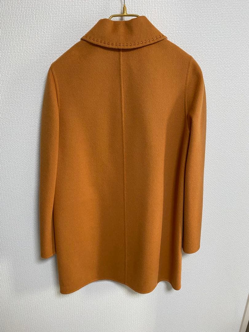 Salvatore Ferragamo オレンジ系　サイズ40　レディースコート