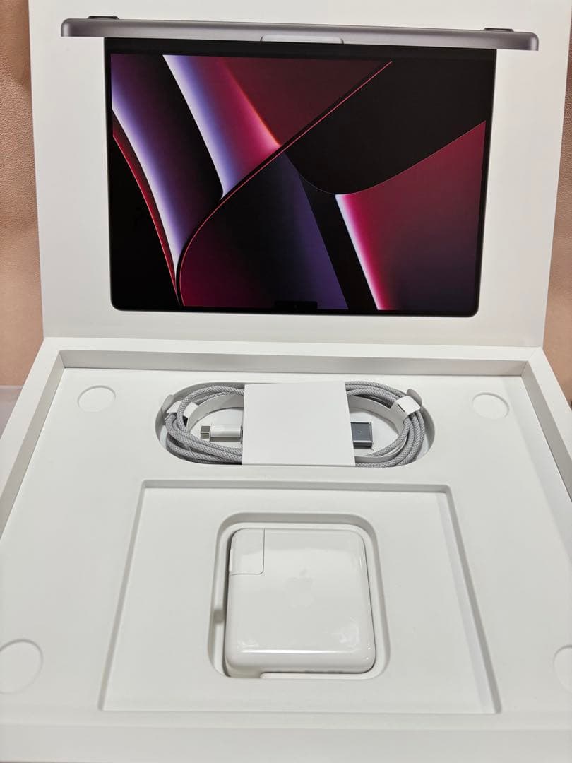 美品！充放電4回　MacBook Pro 14インチ M2 Pro 512GB