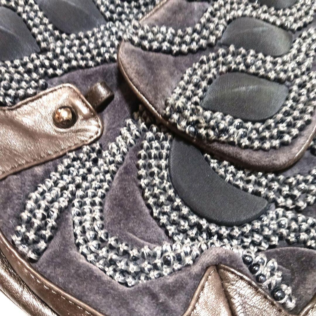 最終値下げ！ジャマンピエッシュビーズ装飾付きグレーショルダーバッグ（専用袋付！）