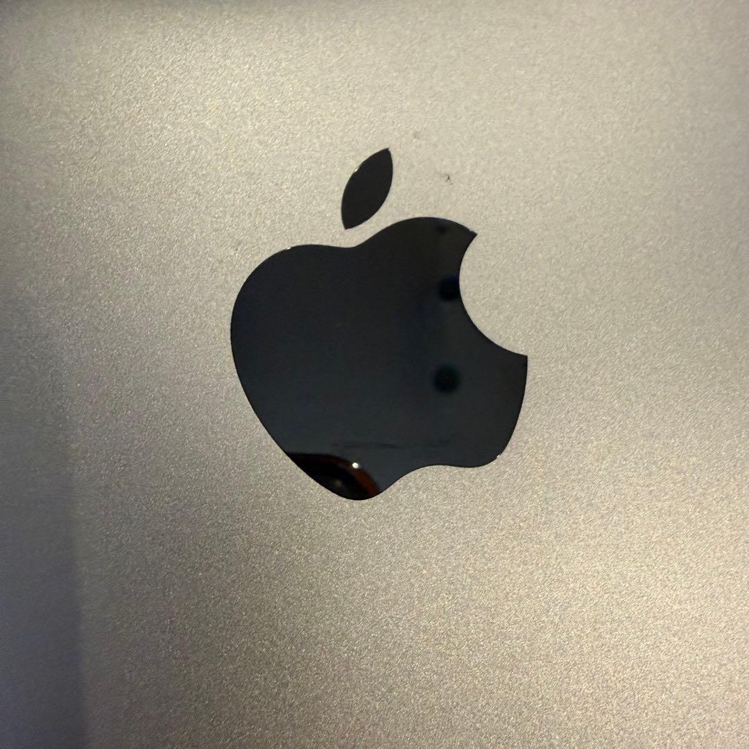 MacBook Air M1 8GB 2020年発売モデル