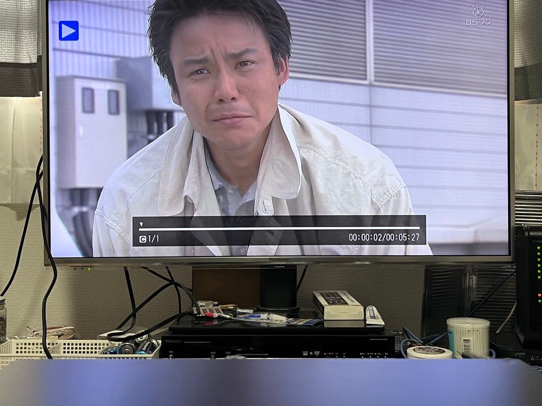 リモコン付　1TB 2番組録画　シャープブルーレイレコーダー　BD-NW1100