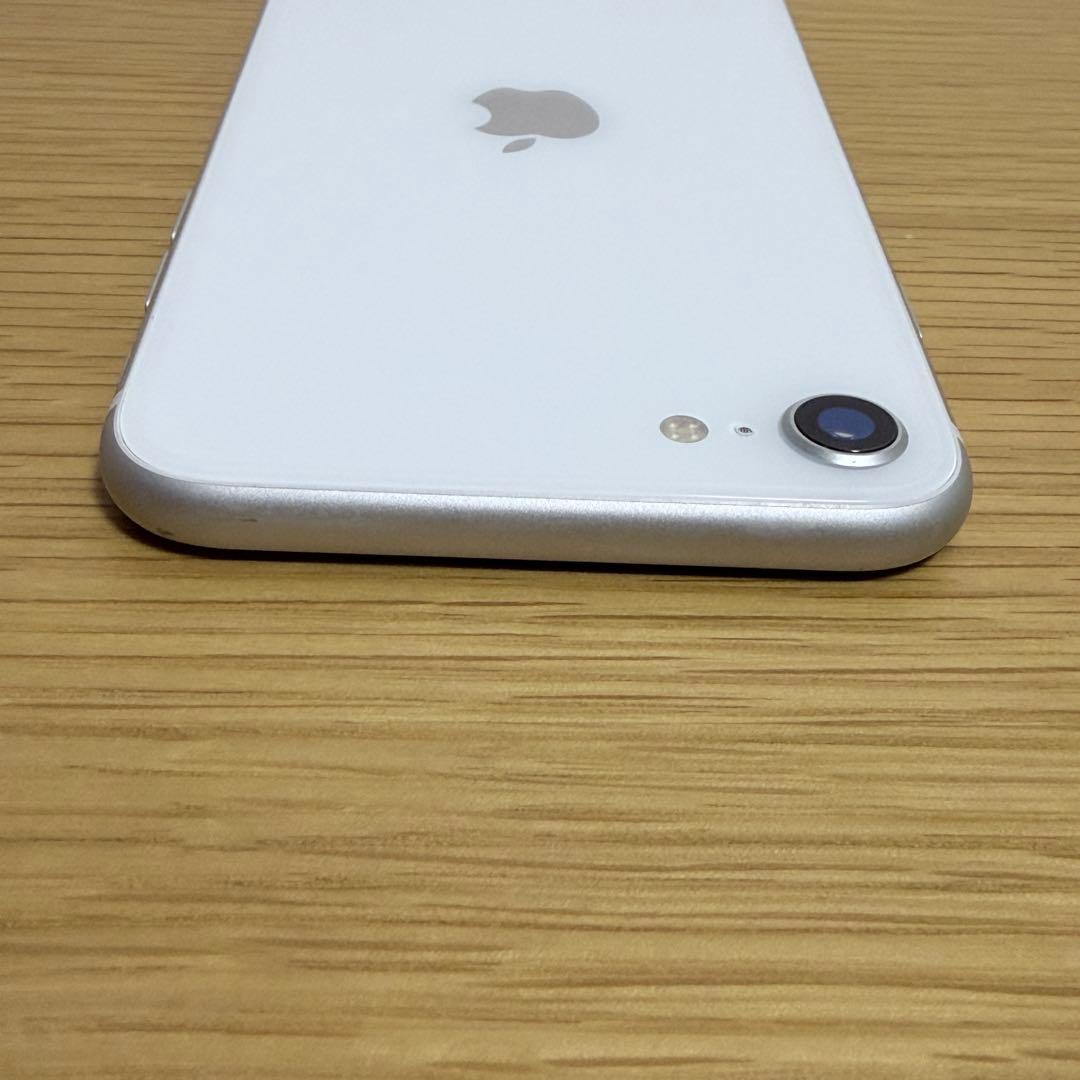 iPhone SE 第2世代　64GB ホワイト