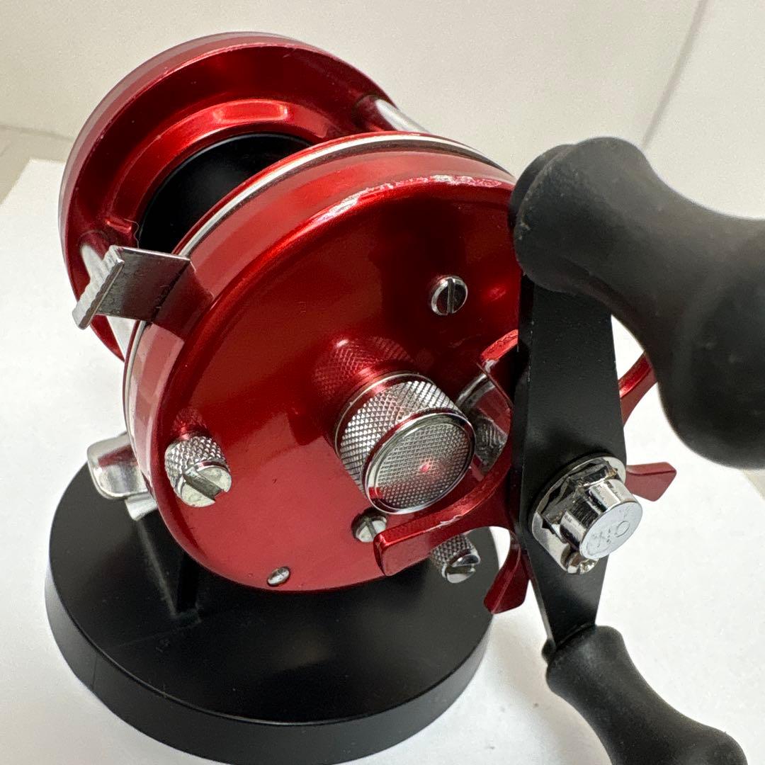 ABU Ambassadeur 5000 ベイトリール レッド