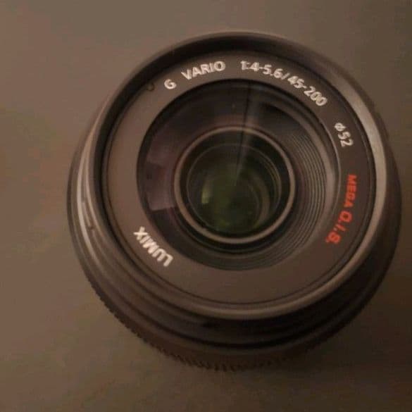 パナソニック　望遠レンズ　45-200mm