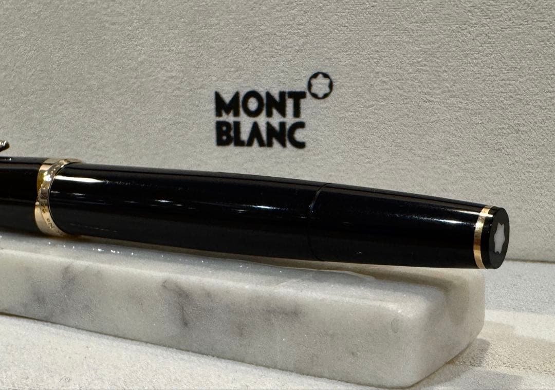 【極美品】モンブラン No 14 万年筆 ブラック 18K F細字