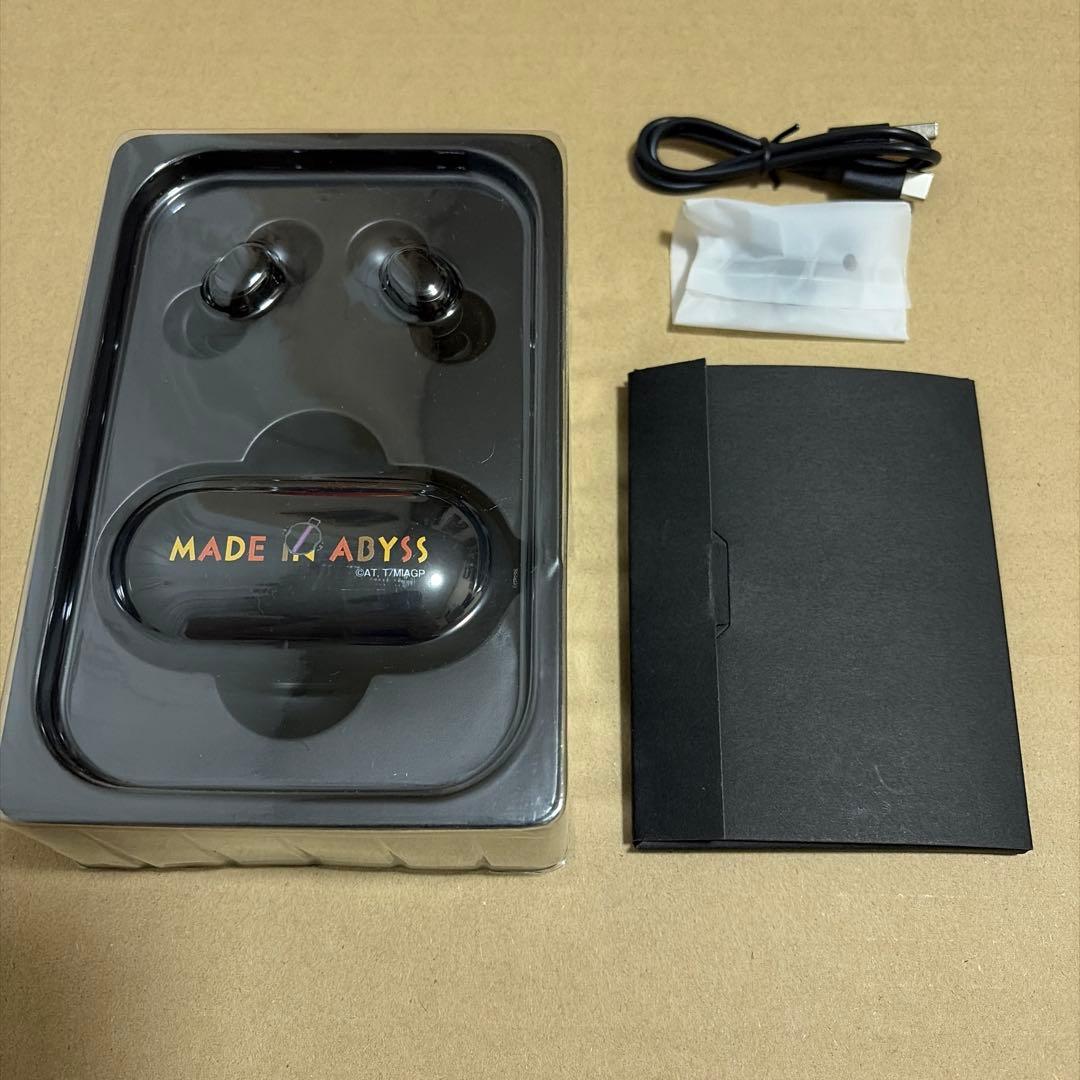 完全受注生産 メイドインアビス ボンドルド ボイス入り ワイヤレスイヤホン
