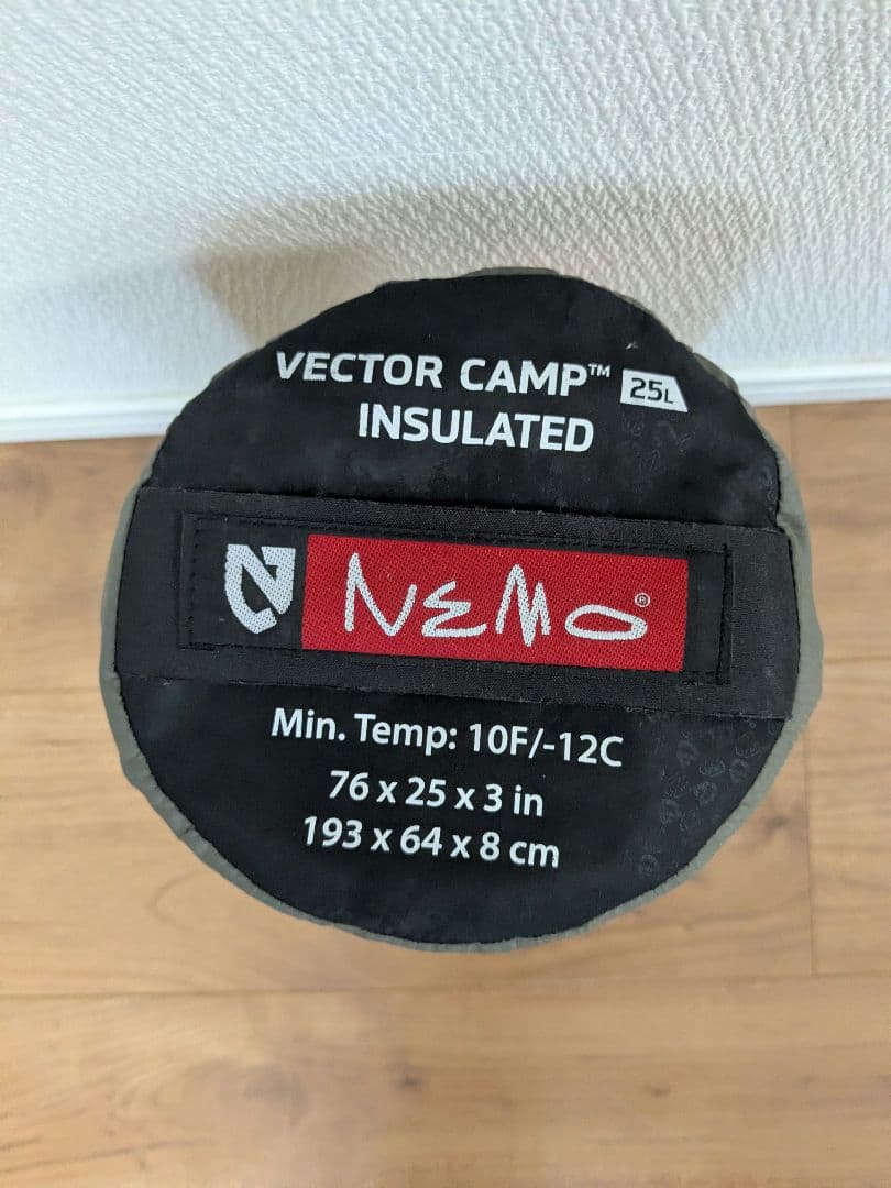 【ほぼ未使用】NEMO　インフレーターマット　VECTOR CAMP 25L