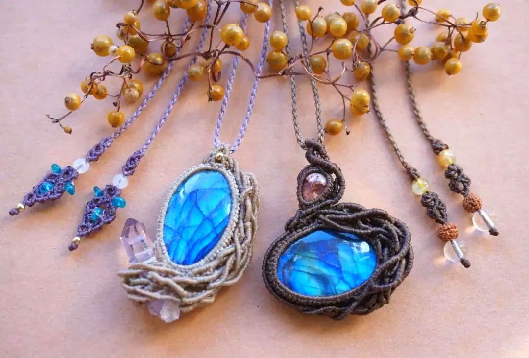 ラブラドライト カンテラオパール マクラメネックレス