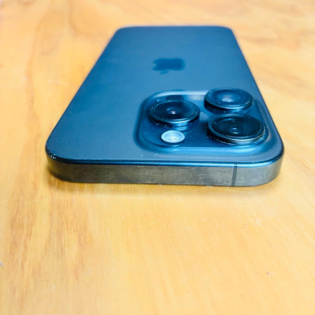 Apple iPhone 15 PRO ブラックチタニウム　256GB ジャンク