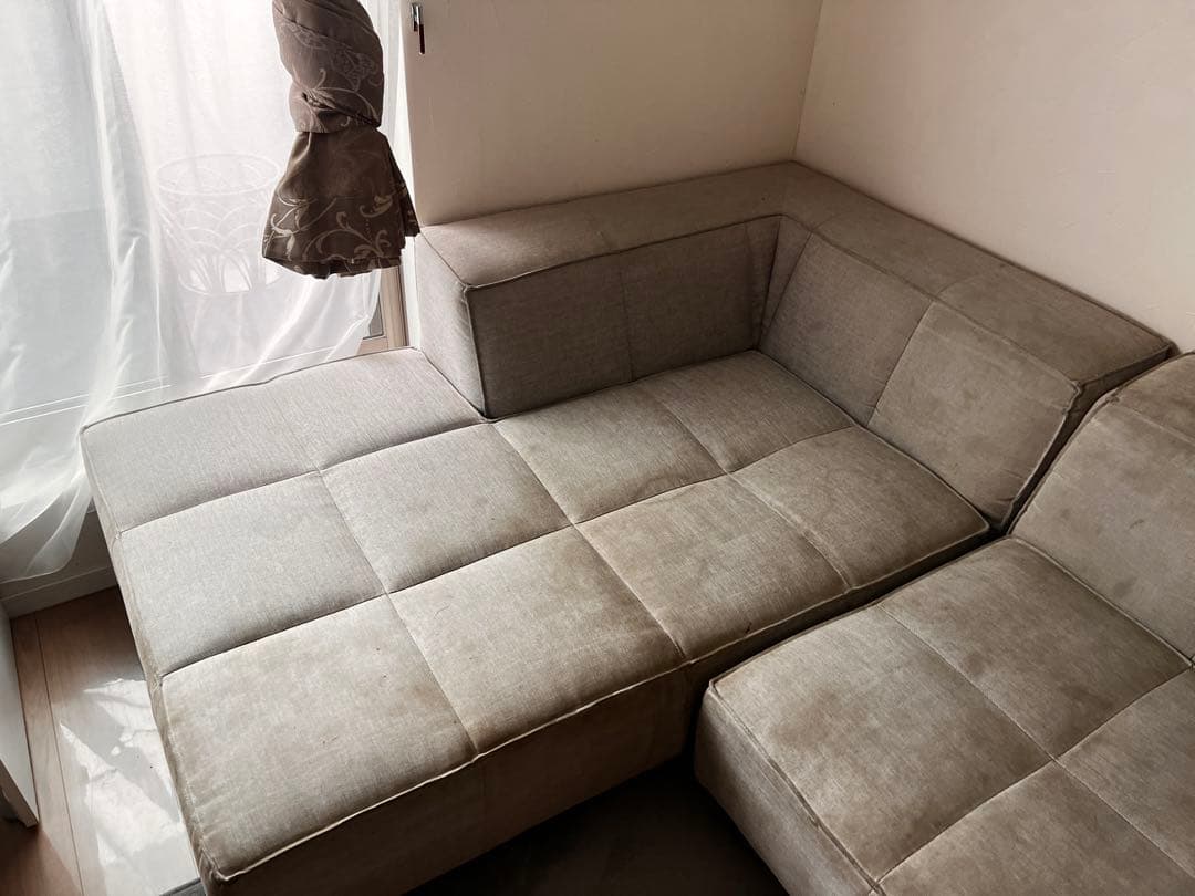 bo concept ボーコンセプト グレー コーナーソファ モダンデザイン①