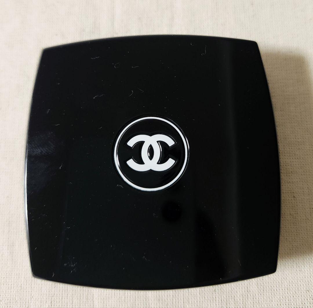CHANEL 新作特別限定品 レキャトルオンブルブトン 209 マドモアゼル