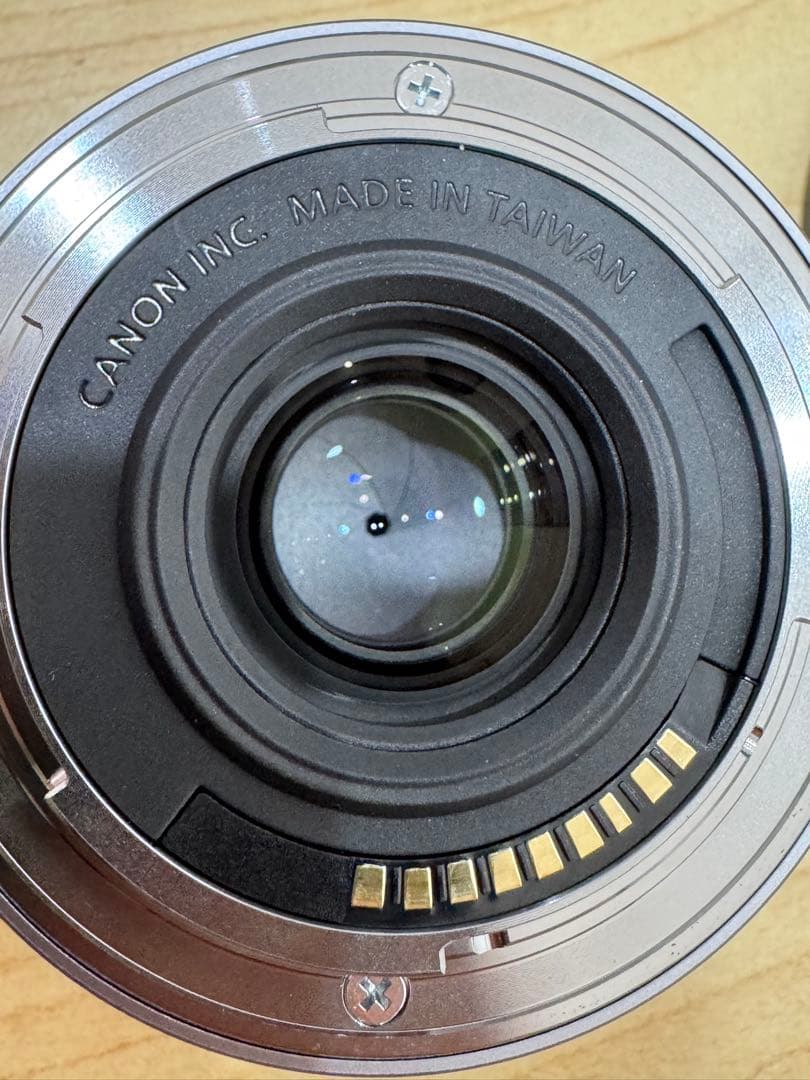 Canon EOS M200 ミラーレスカメラ 15-45mm レンズセット