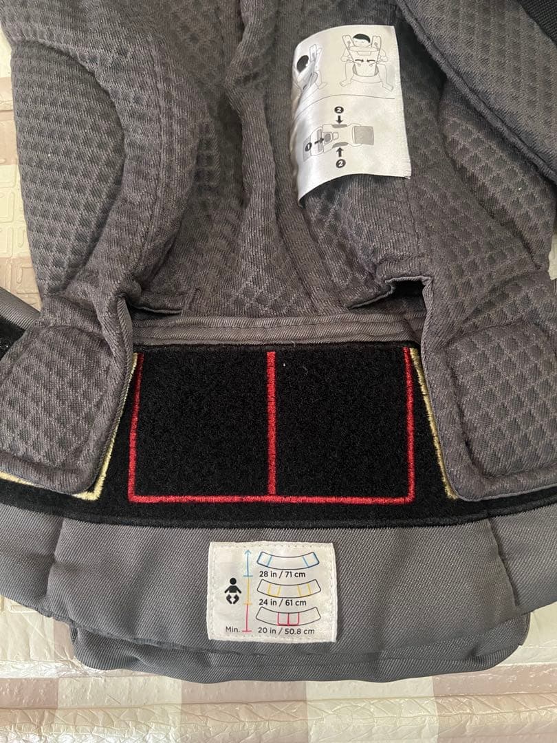 エルゴ　オムニブリーズ　グラファイトグレー　ケープ付き