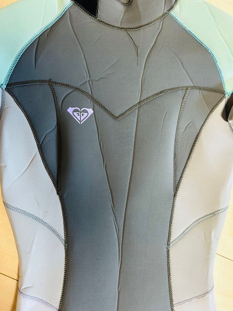 ロキシー　ウエットスーツ　夏用　レディース