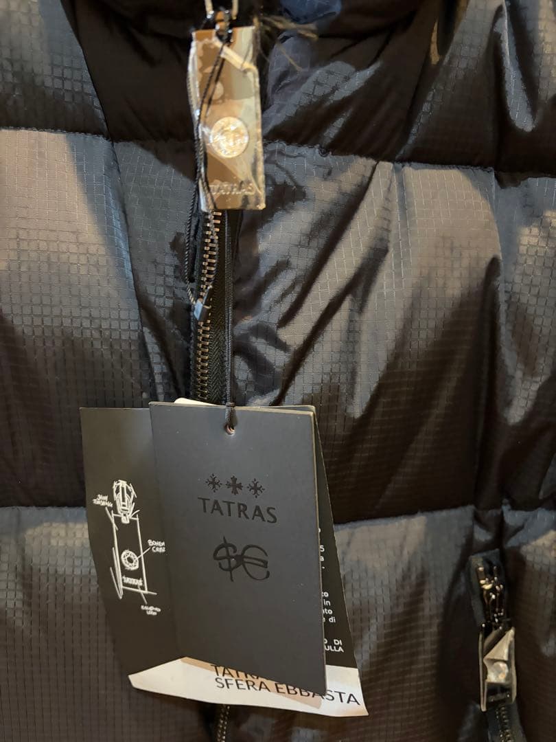 TATRAS ブラック　ダウンジャケットマネーギャング　02