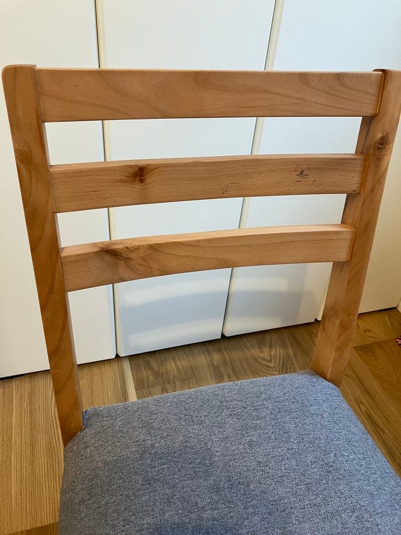 木製ダイニングチェア グレー布張り※４脚あり