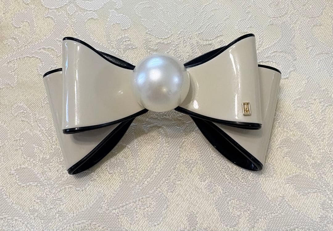 ❤️最終価格❤️美品✨アレクサンドルドゥパリ パール リボン バレッタ アイボリー