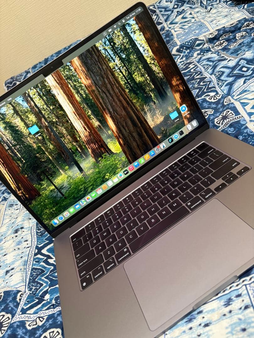 MacBook Air15インチ スペースグレー