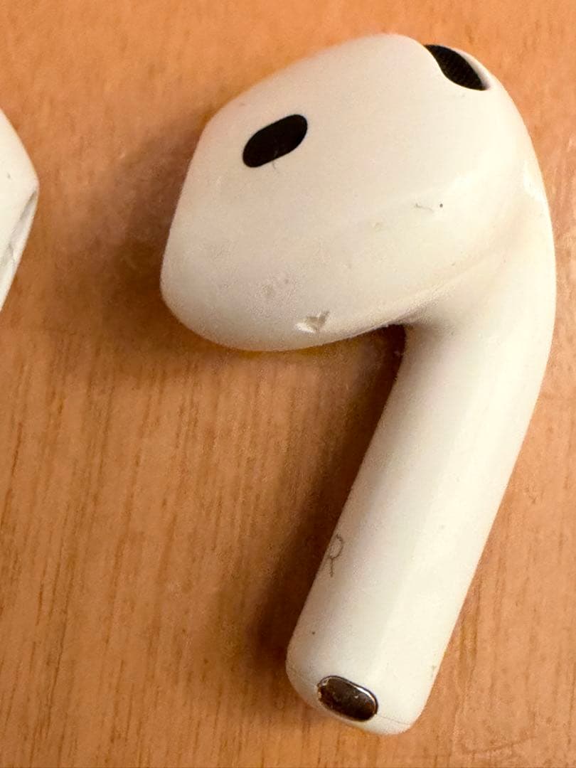【slu】AirPods 4 アクティブノイズキャンセリング