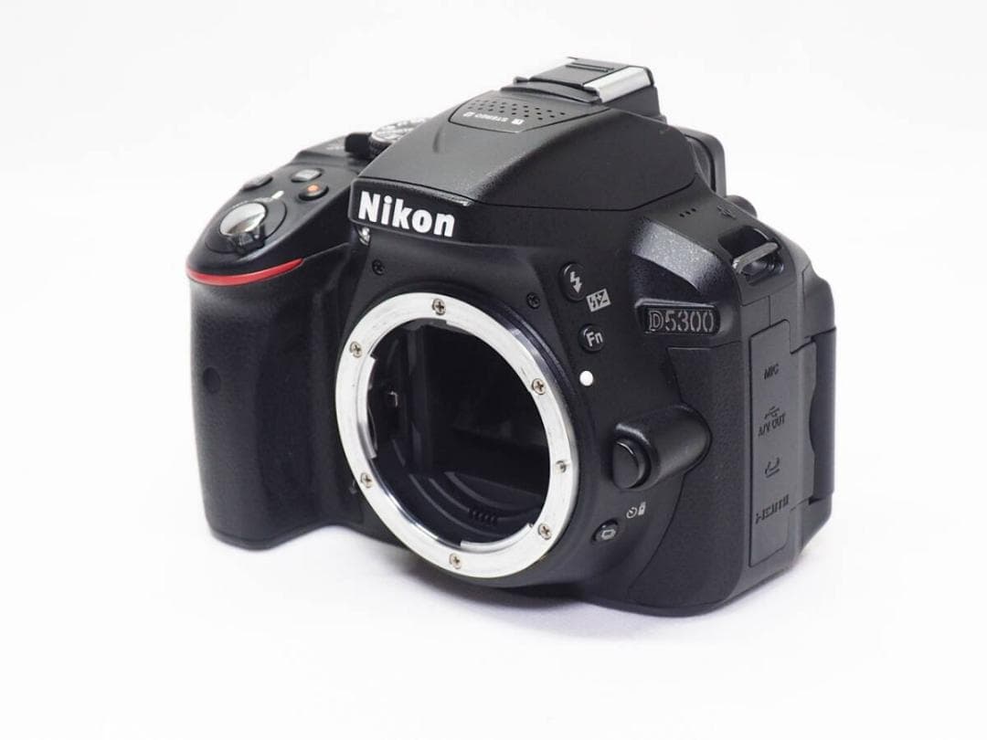 ■美品■ Nikon D5300 ダブルレンズセット 《 S数8364回