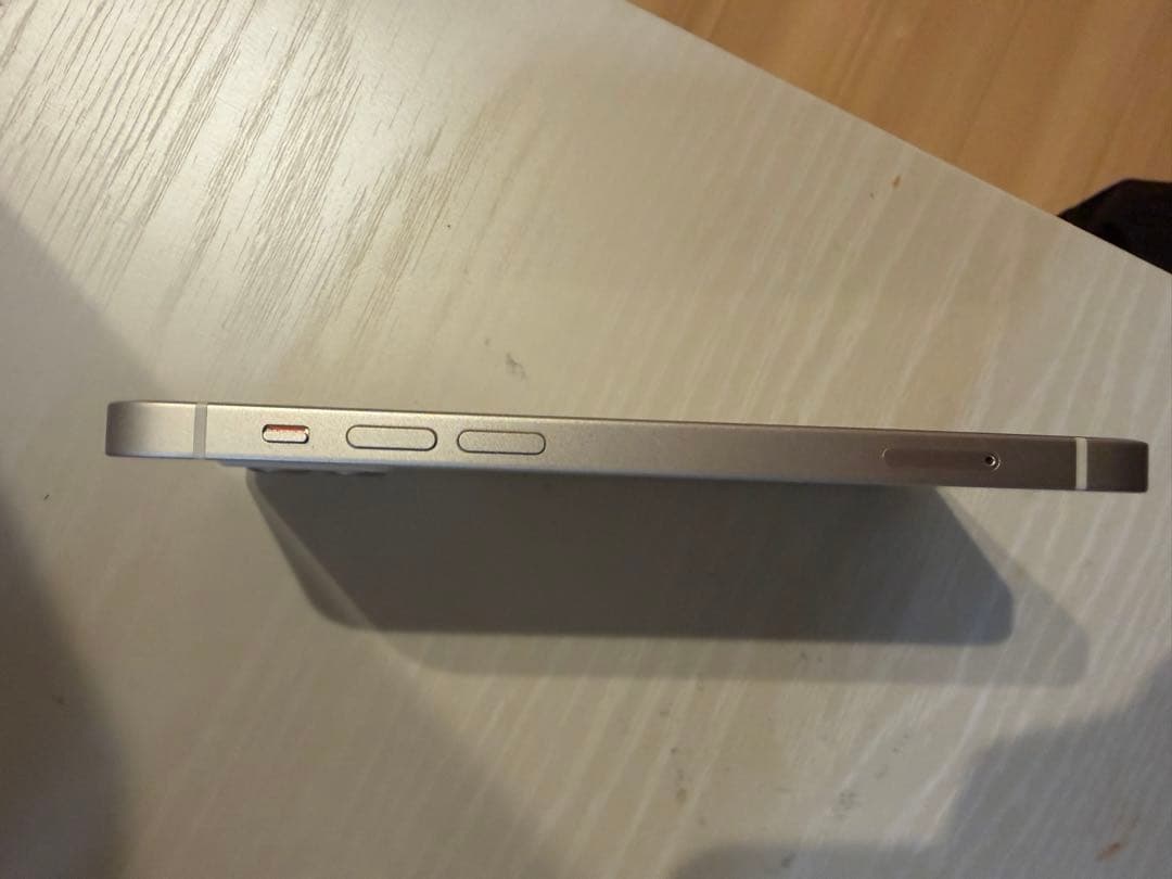 Apple iPhone 12 ホワイト SIMロックなし 64GB