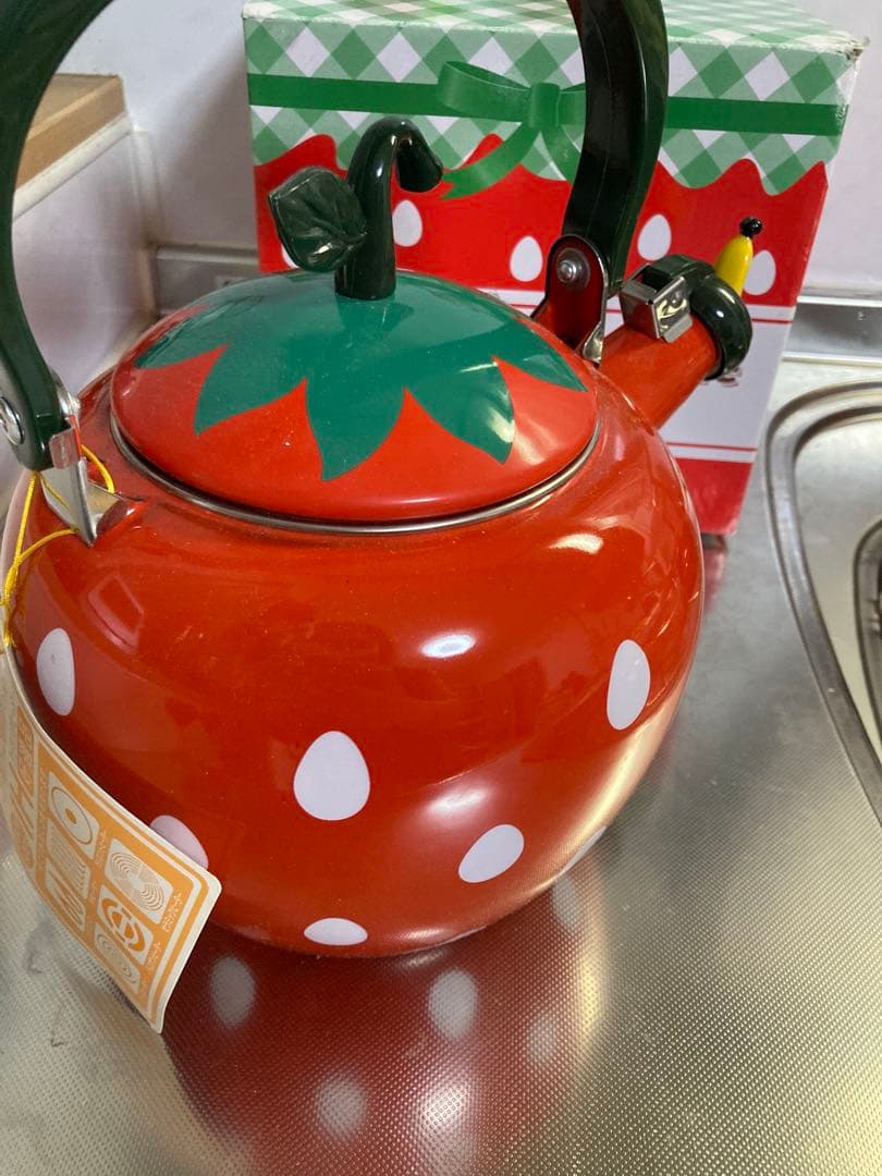 ホーロー製ケトル　いちご　レトロ　超レア　レトロポップ