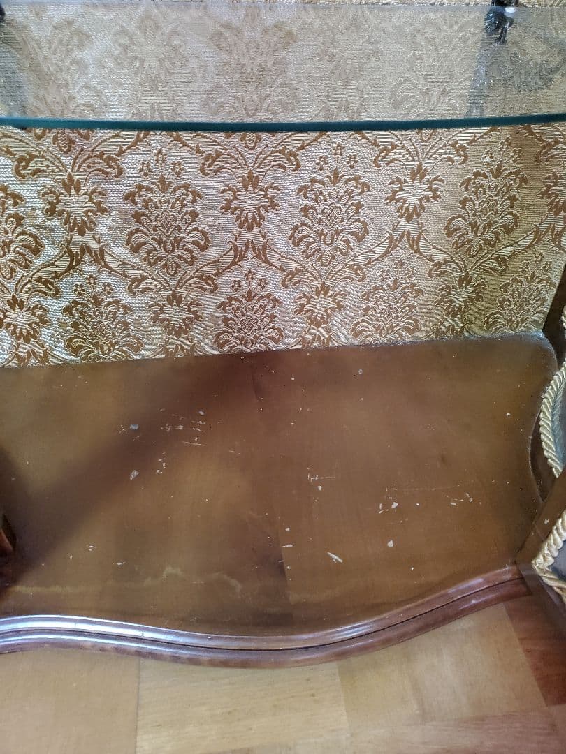 イタリア製飾り棚(カップボード）