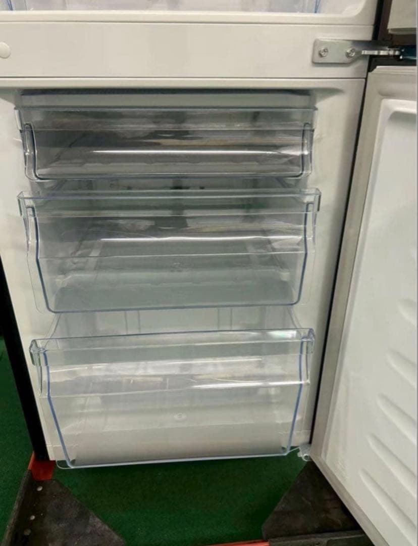 【高年式】2022年式 175L Hisense 冷蔵庫 HR-D1701B