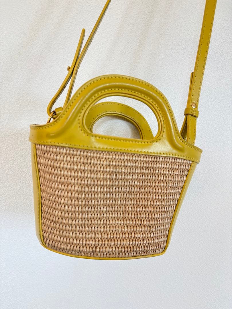 林檎⭐︎ストロー レザー バッグ　マルニ　ショルダーバッグ　カゴバック