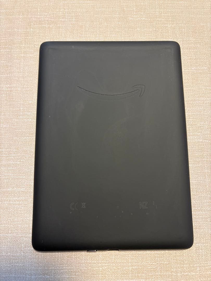 8GB Kindle Paperwhite (第11世代) 純正カバー付き