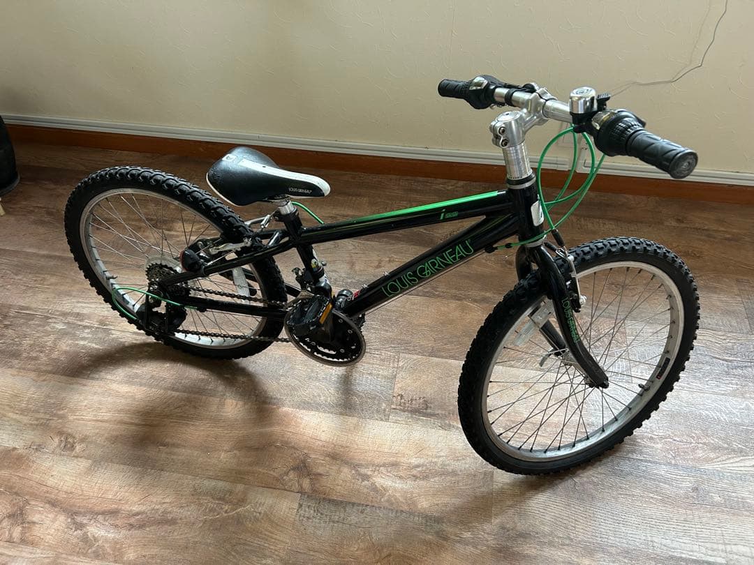 し*お様 都内直接取引希望　LOUIS GARNEAU ルイガノ J22 22イ