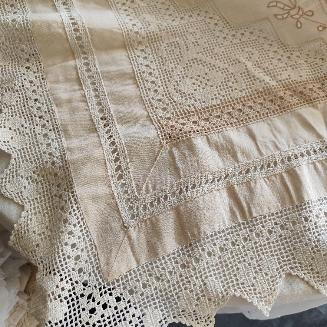 お手仕事　リネン　カットワーク　クロッシェ編みレース　　生成り　フリークロス
