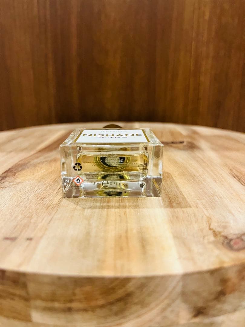 NISHANE WULONG CHA エクストラクト・ド・パルファム 15ml