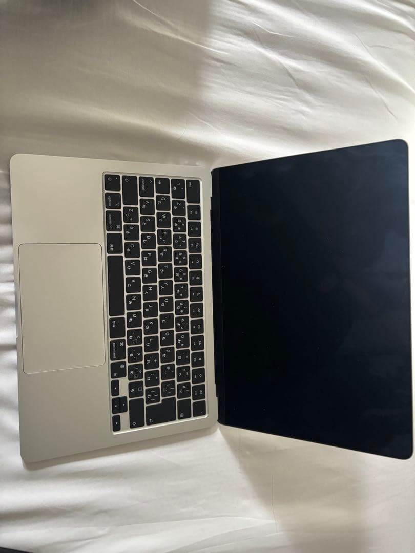 Apple MacBook Air 13.6インチ M2 シルバー