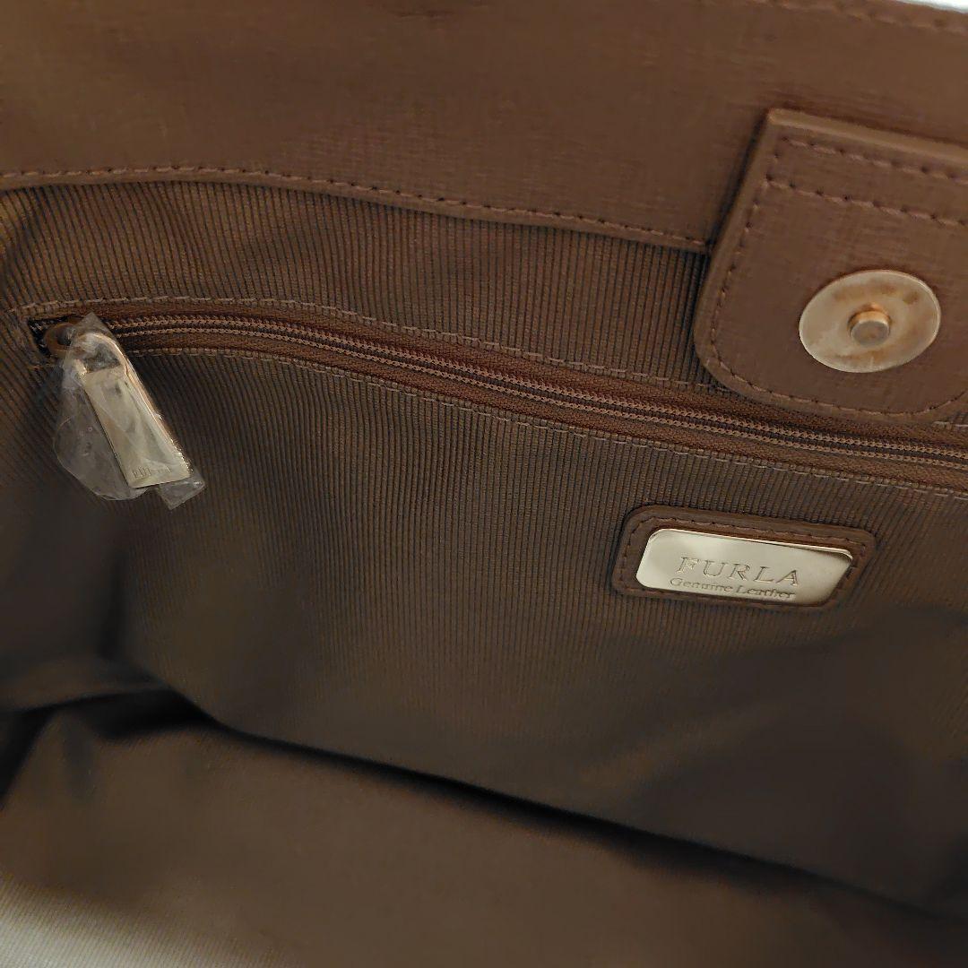 FURLA グレージュハンドバッグ 保存袋付き