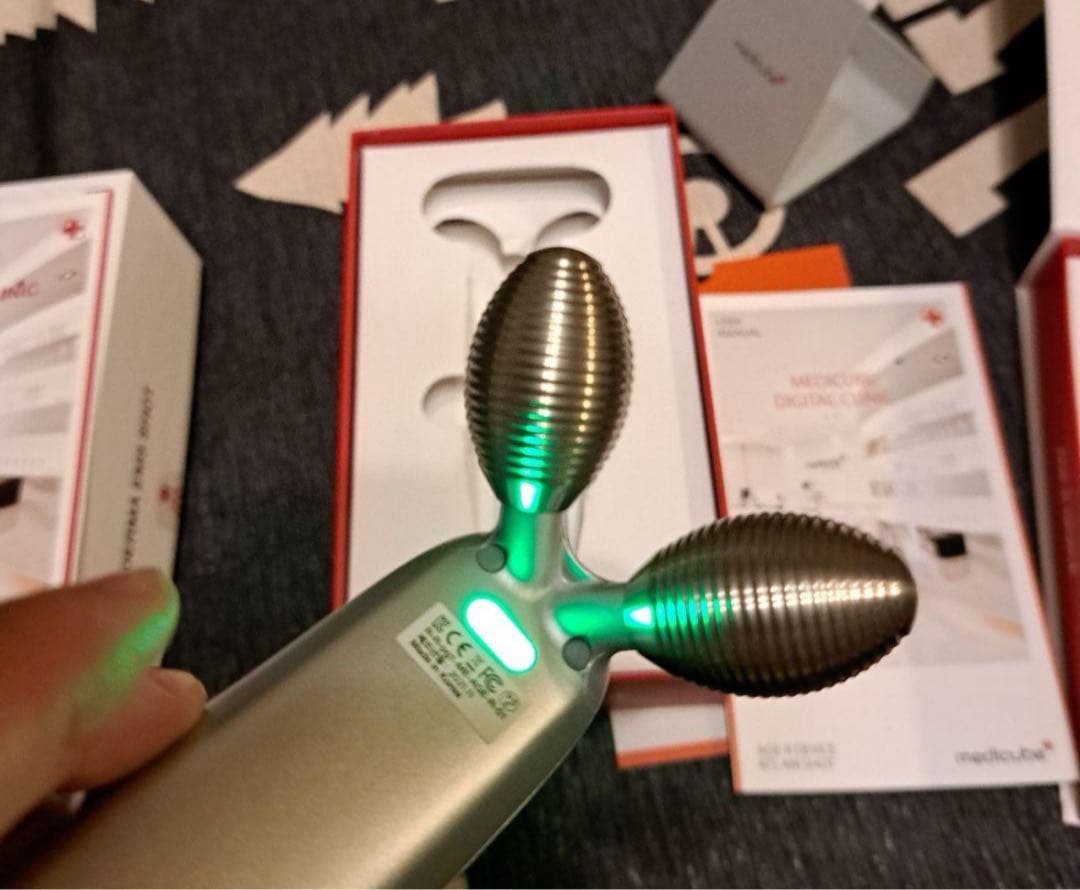 美顔器 メディキューブ AGE-R EMSショット エアショット