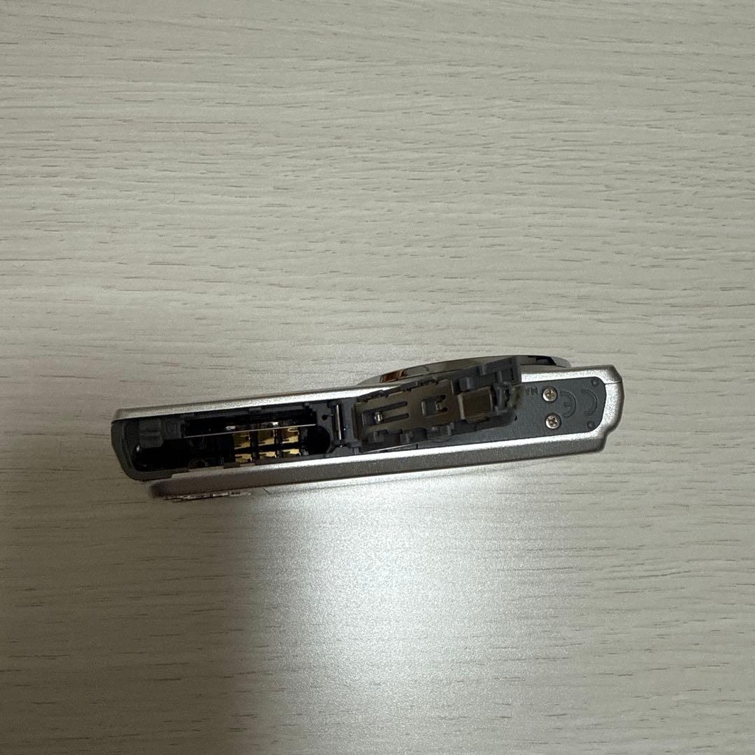 CASIO EXILIM EX-Z900 美品　シルバー　デジカメ