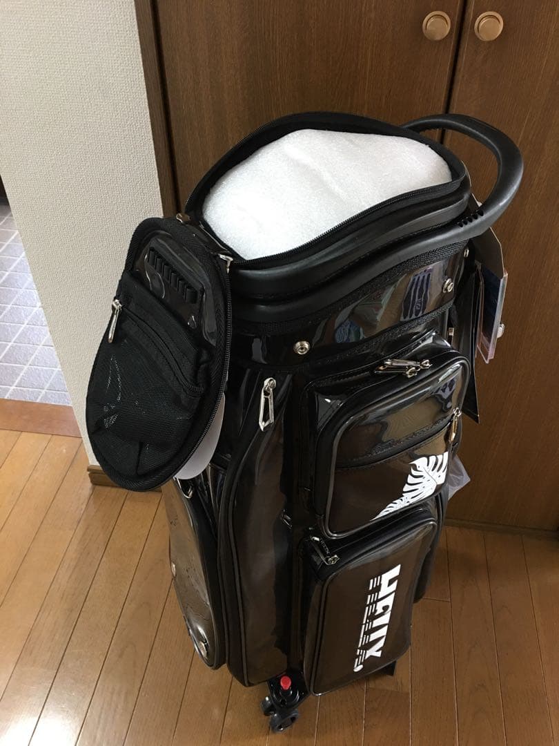 【新品•未使用】HELIX ゴルフバッグ TRAVEL SERIES 黒